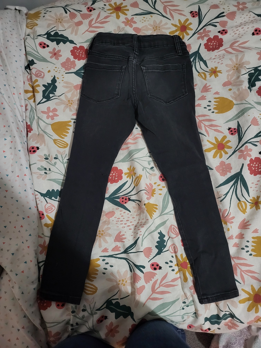 Cat & Jack Black Distressed Slim Kids Jeans - Picture 2 of 2